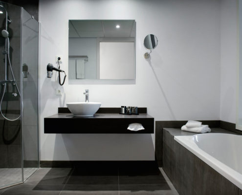 Inntel Hotels Amsterdam Zaandam - Craft hotel room bathroom