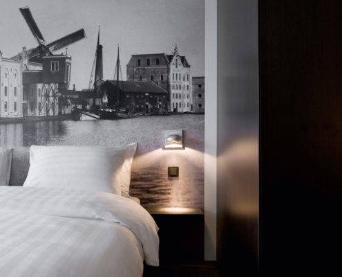 Inntel Hotels Amsterdam Zaandam - Factory room bed details