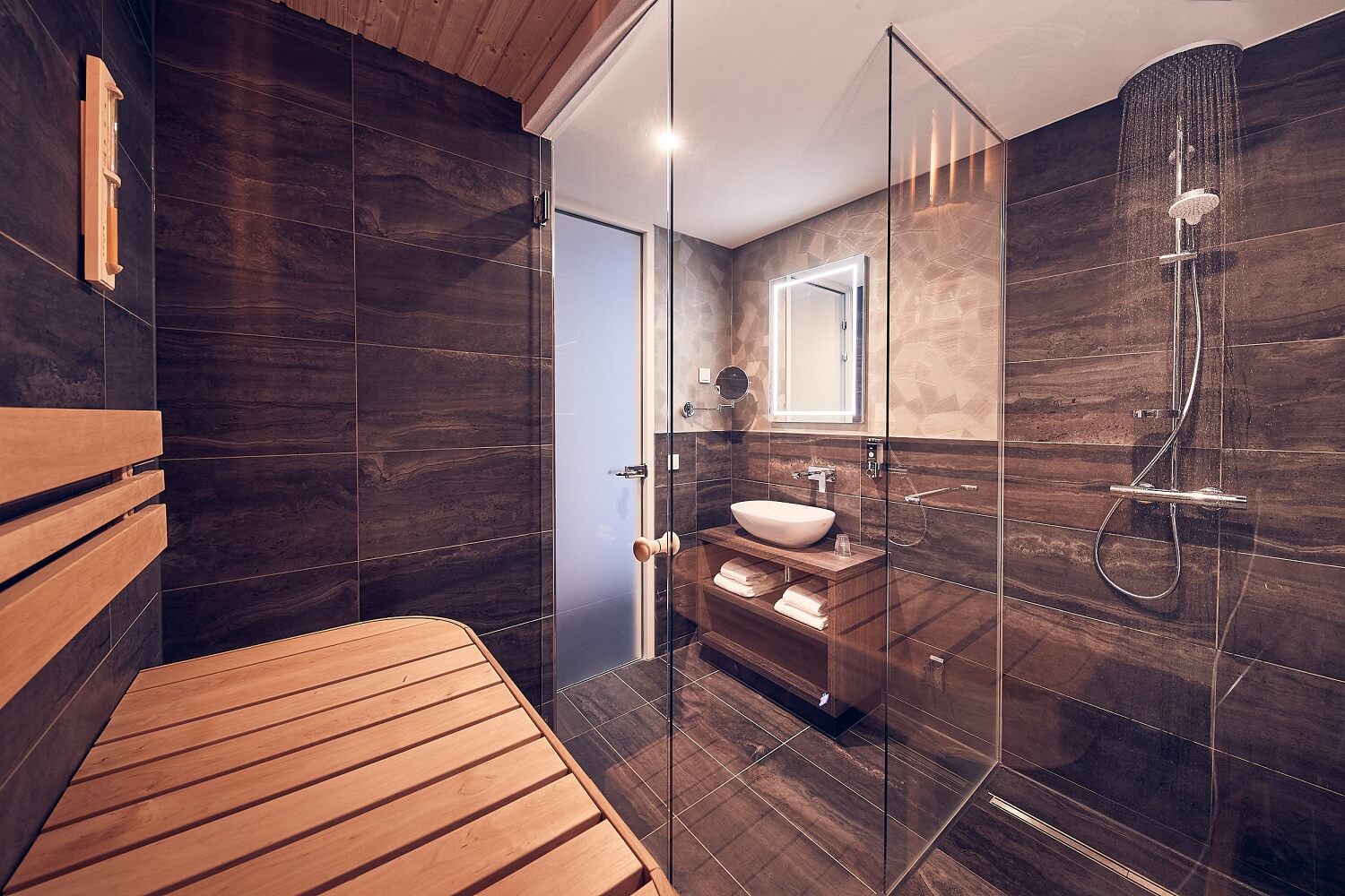 Hotel room with a sauna - The Innsider - Inntel Hotels